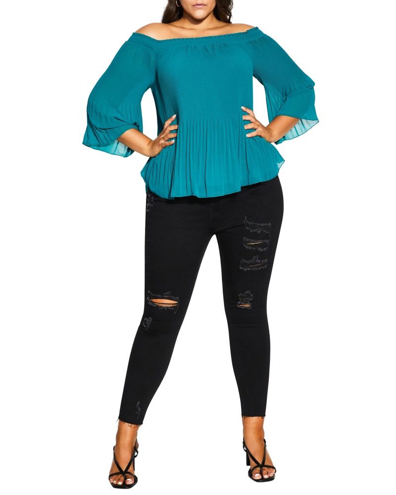 Front of a model wearing a size XS Zuri Pleated Off Shoulder Top in Teal by City Chic. | dia_product_style_image_id:233896